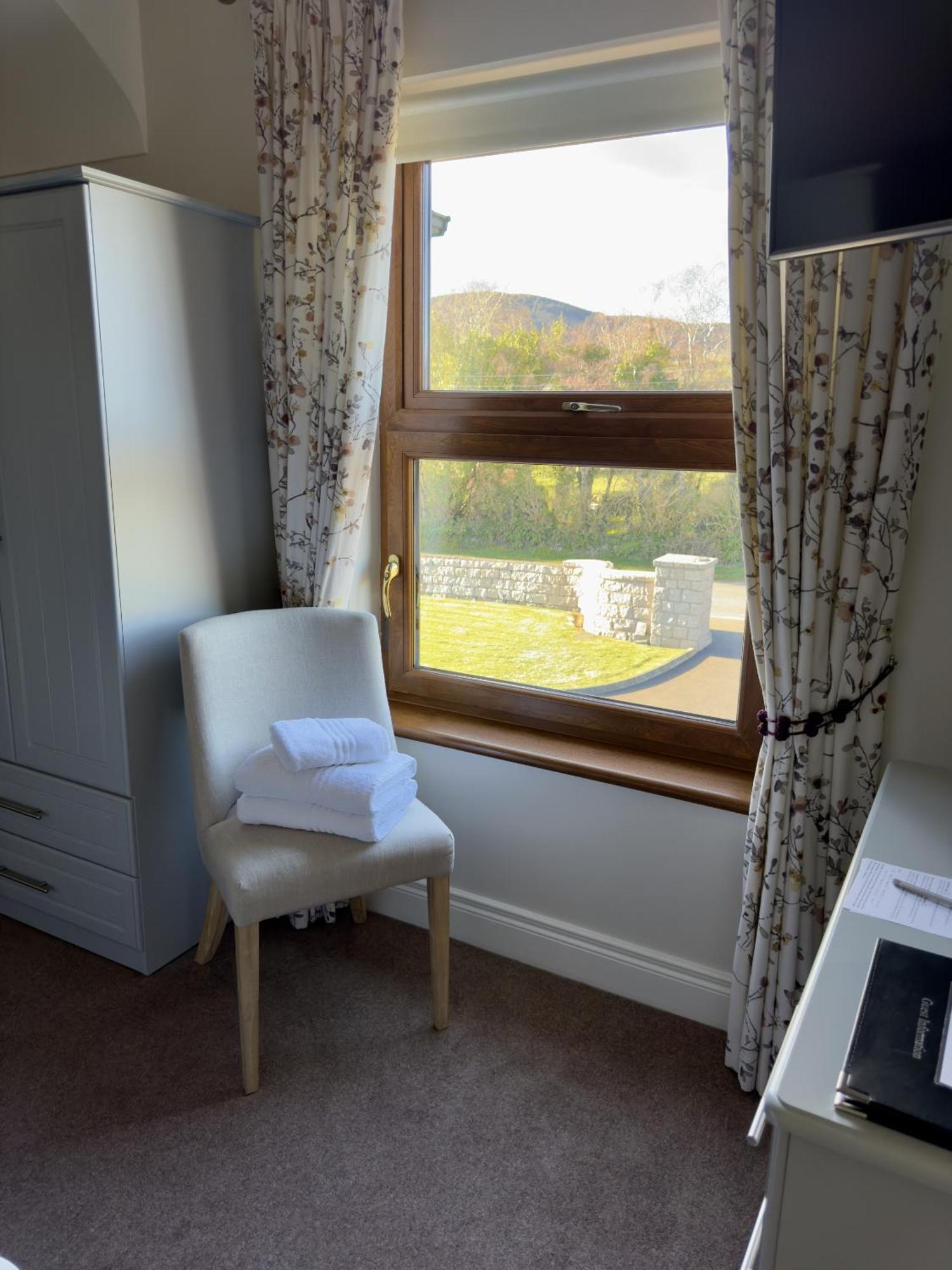 Mourne Country House Bed And Breakfast Kilkeel Zimmer foto